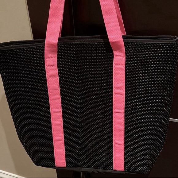 Lord & Taylor Bag and Bottle - Picture 7 of 7